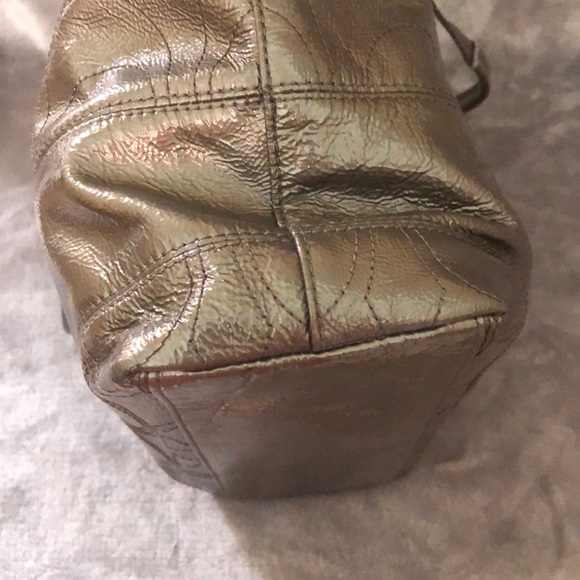 Coach Tote ๐ Signature Patent Leather Gold - Picture 3 of 16